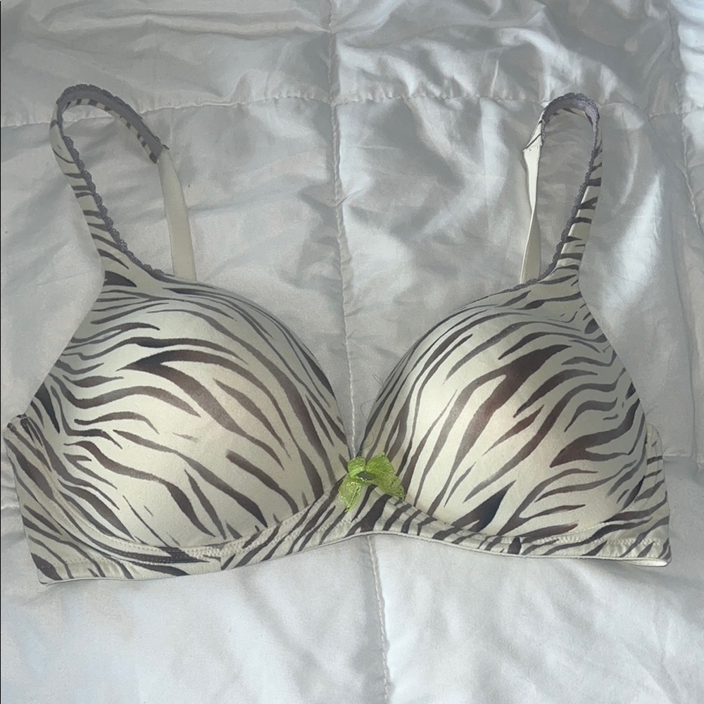 Victoria’s Secret Tiger Striped Push Up Bra size 34D
